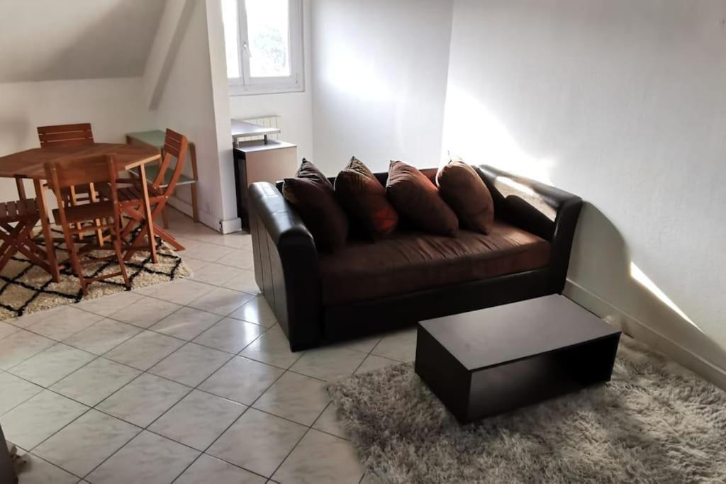 F2 35-44M2 9 Mins Voiture Chateau 4Pers 1Ch+Sejour لو شيسني المظهر الخارجي الصورة